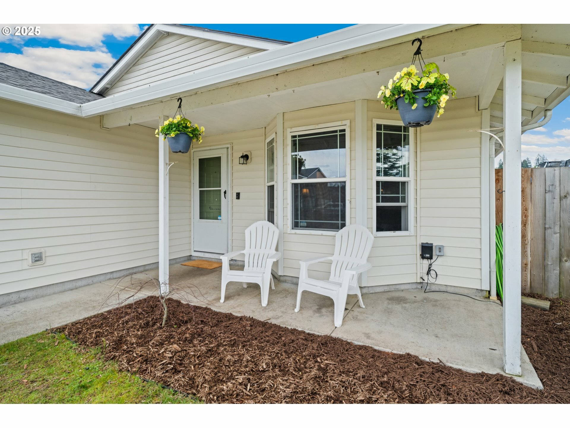 Property Photo: 119 Nighthatch Dr WA 98626