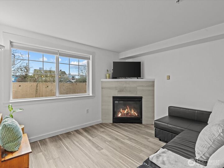 Property Photo:  107  20th Avenue 206  WA 98122 