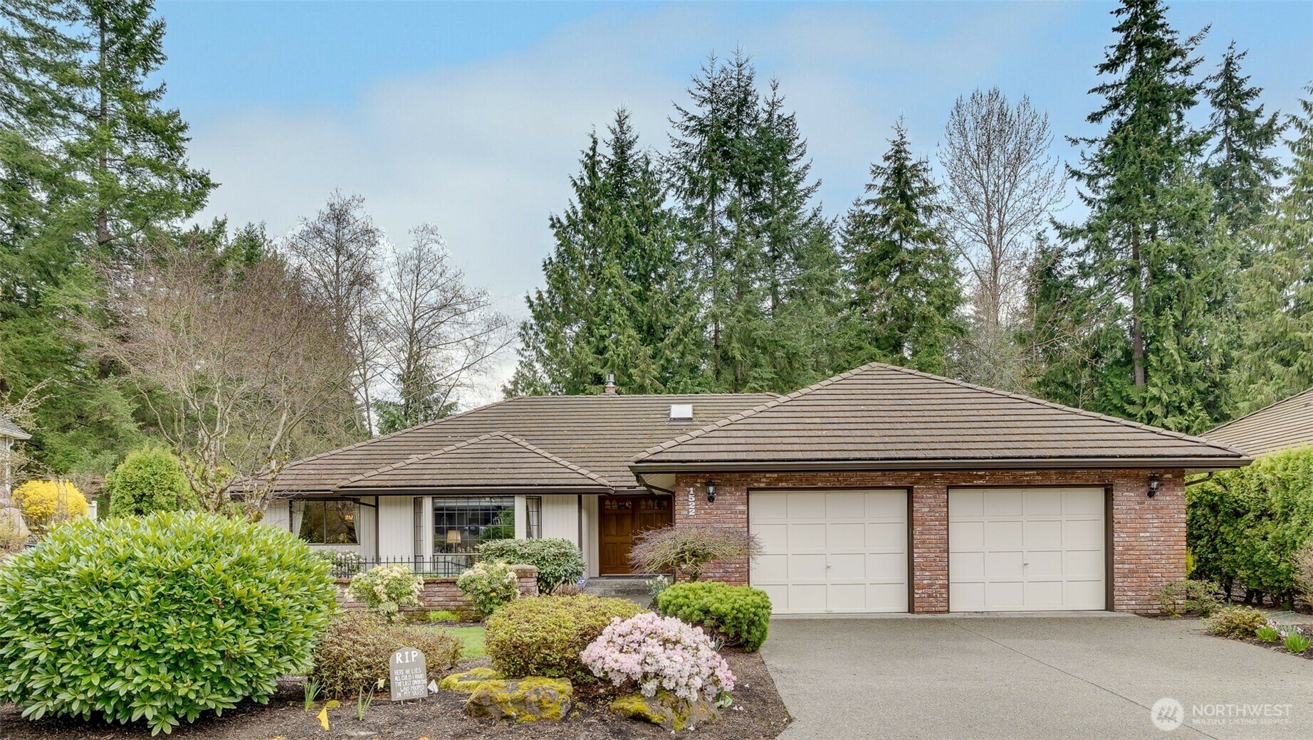 Property Photo: 1522 145th Place SE WA 98012