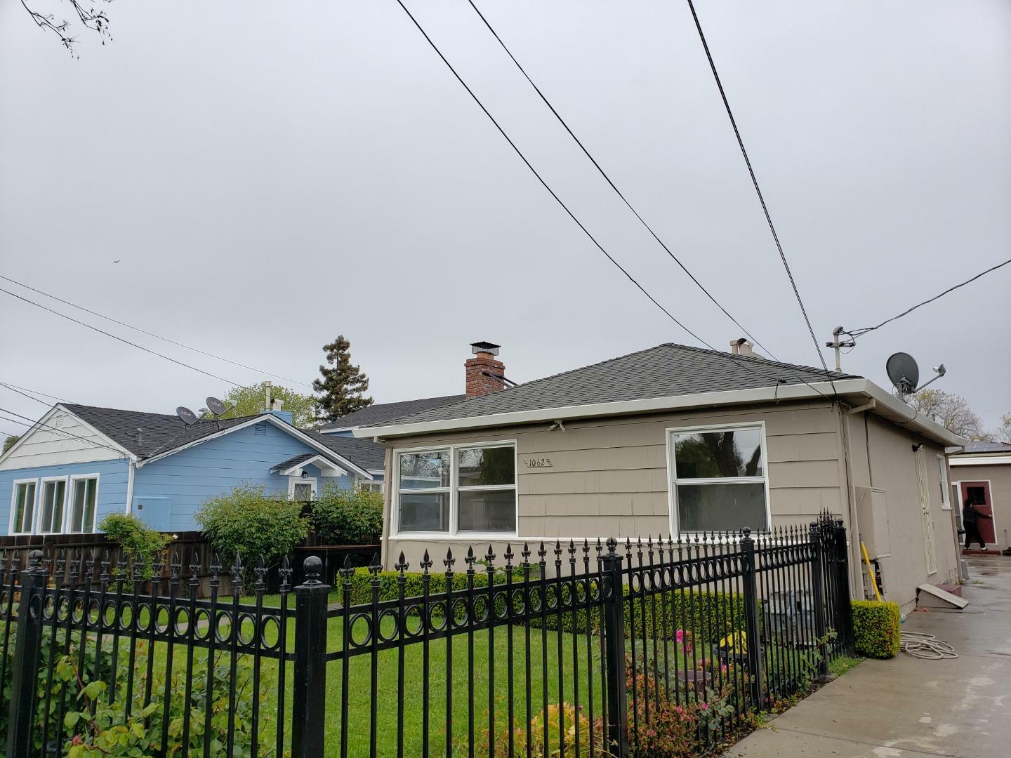 Property Photo: 1064 15th Avenue CA 94063