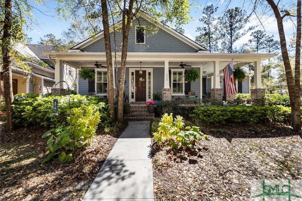 Property Photo:  220 Ridgewood Park Court  GA 31324 