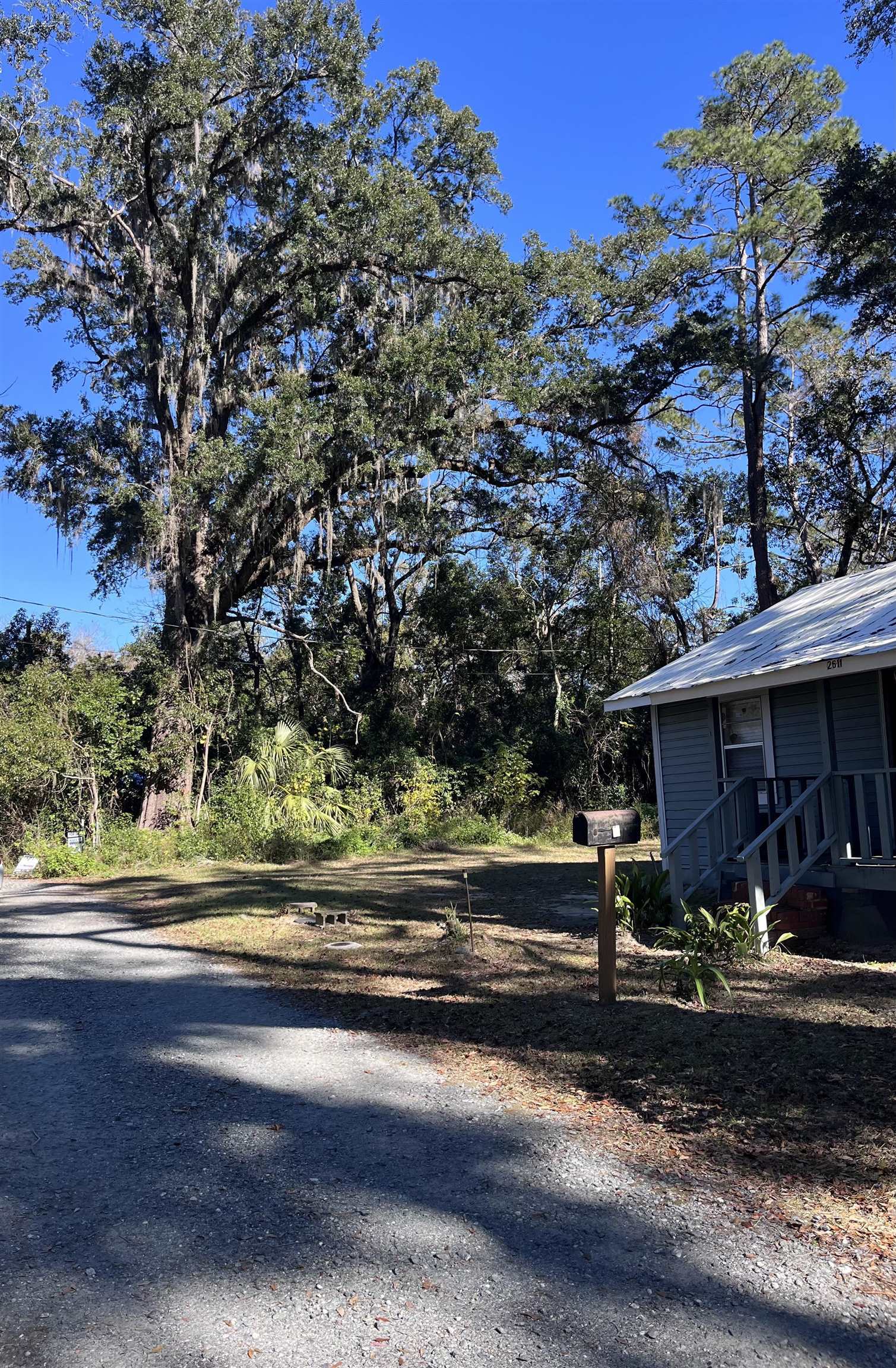 Property Photo: 2609 Red Arrow Road FL 32301