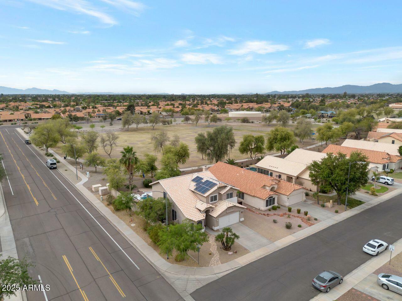 Property Photo: 9509 W Tonopah Drive AZ 85382
