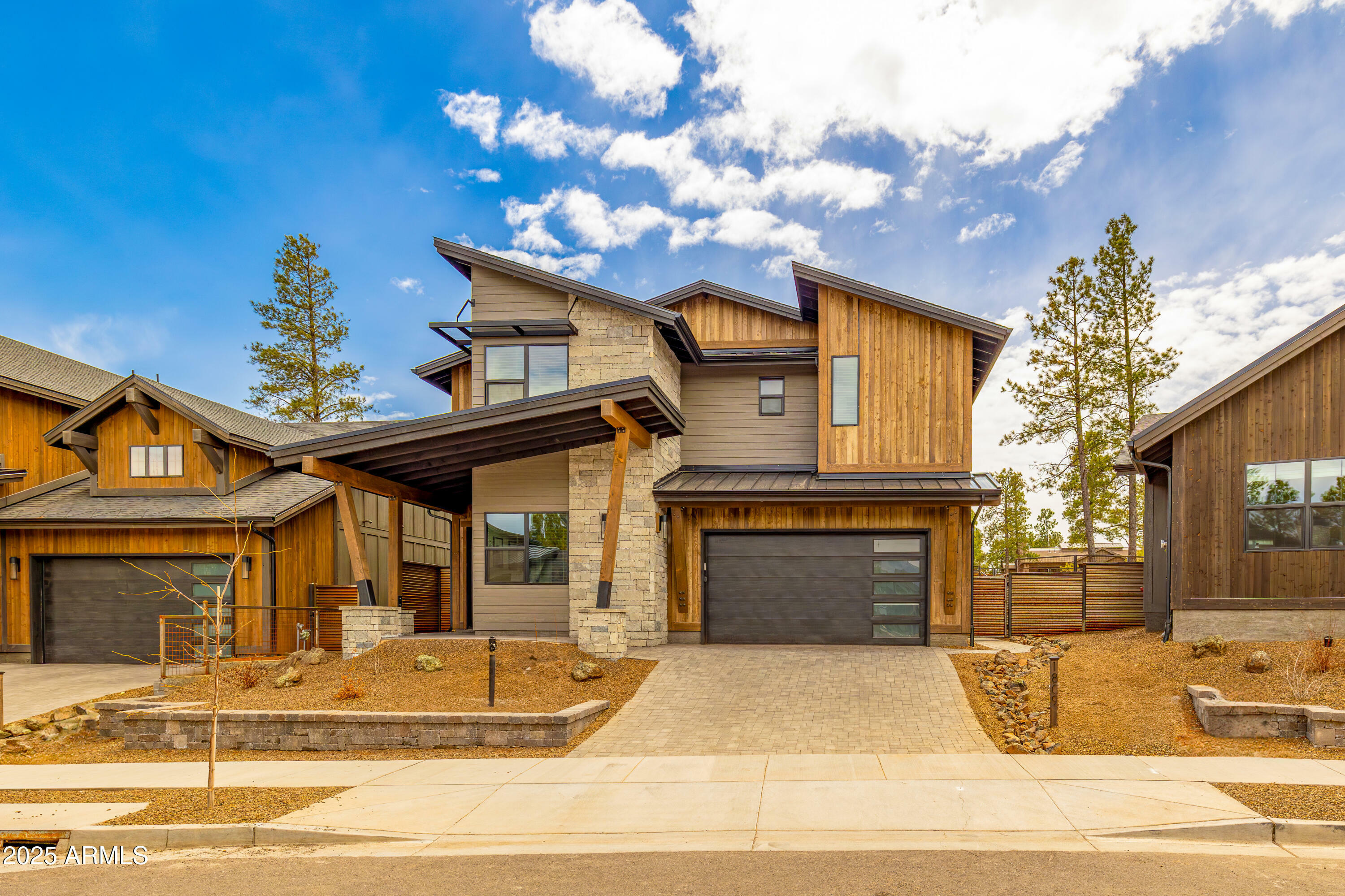 Property Photo: 1809 E Magnolia Drive AZ 86005