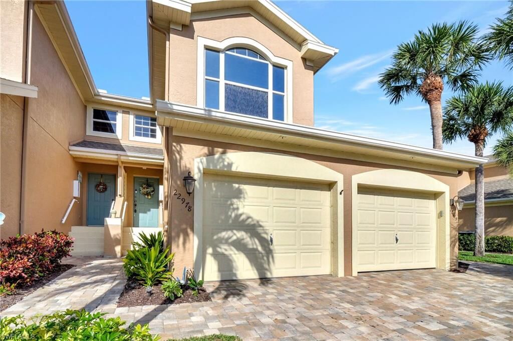 Property Photo: 22978 Lone Oak Dr FL 33928