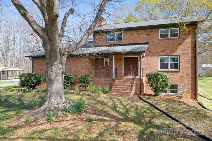 Property Photo: 1235 Wilma Sigmon Road NC 28092