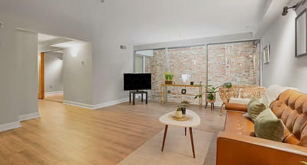 Property Photo: 106 N High Street OH 43215