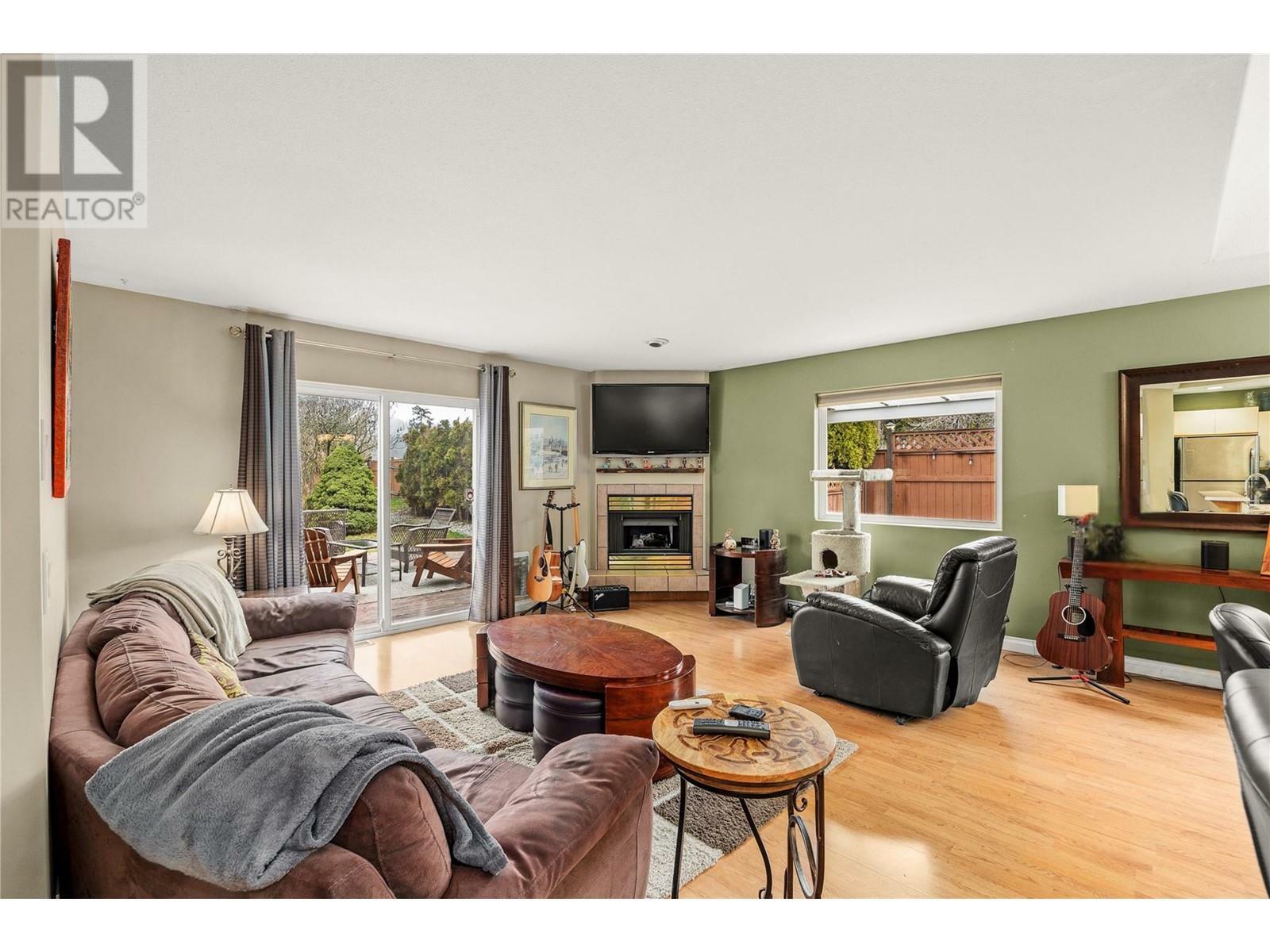 Property Photo: 100 Verna Court BC V4T 2G3