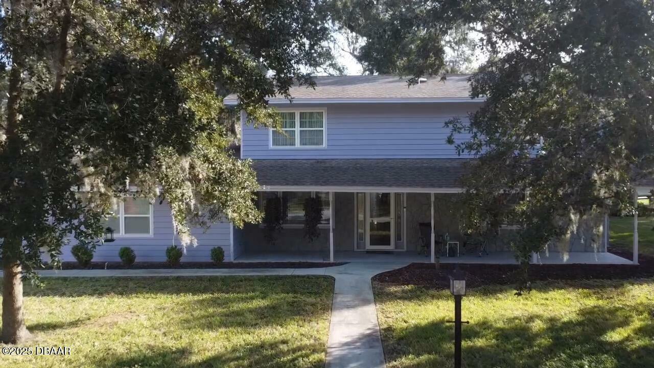 Property Photo: 822 Indigo Court FL 32129