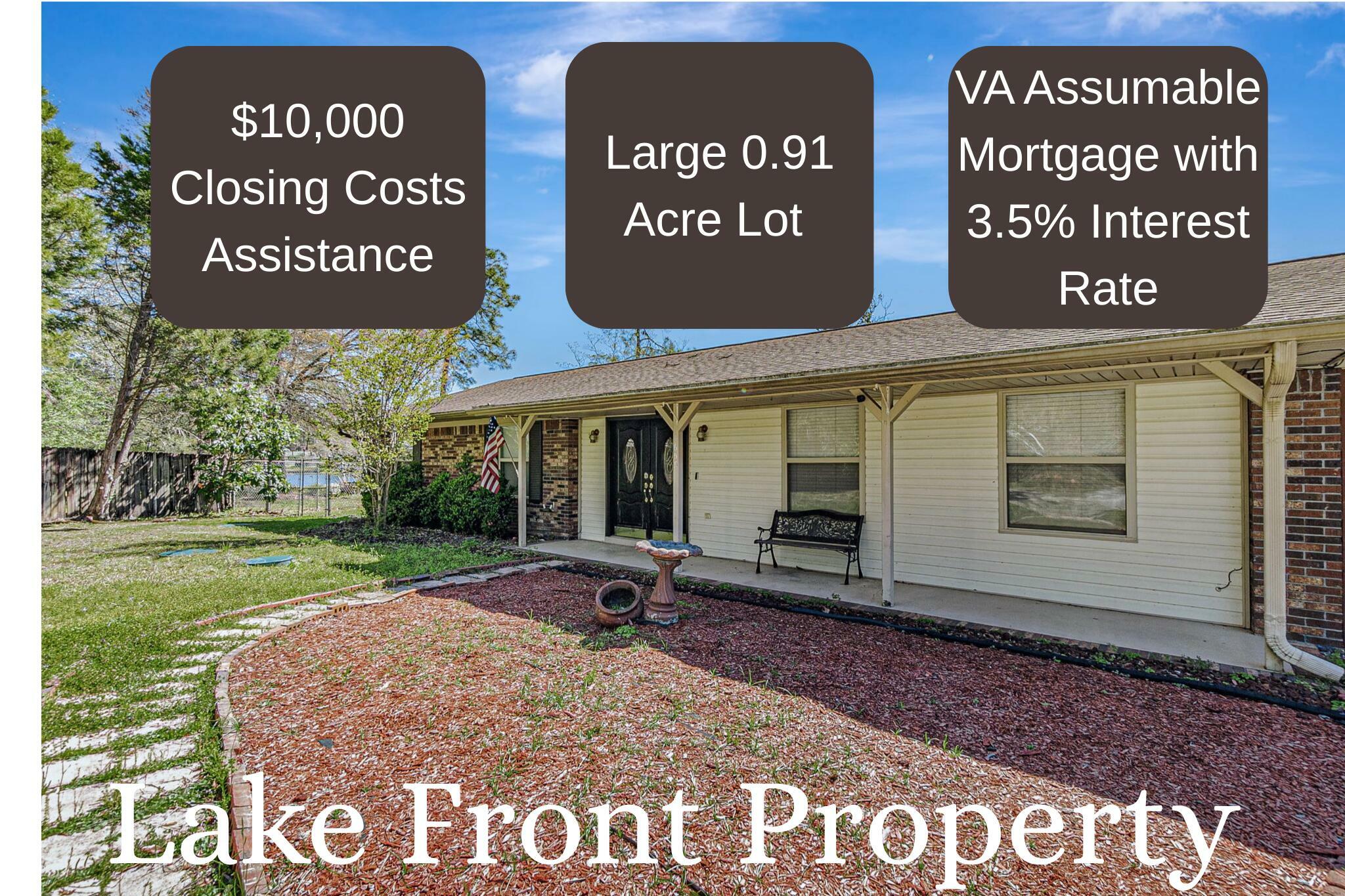 Property Photo: 4655 Meadow Lake Drive FL 32539