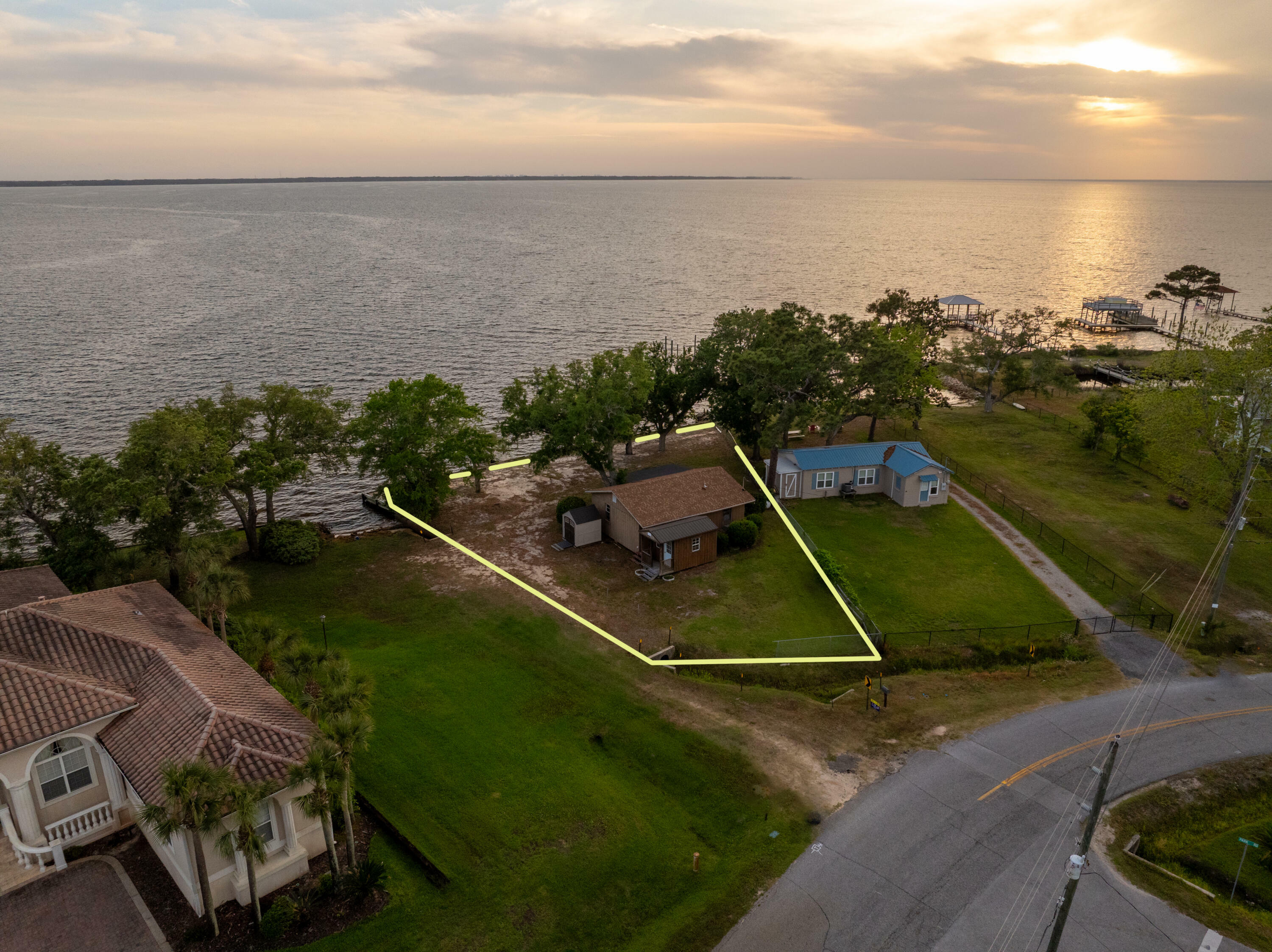 Property Photo: 2894 Bay Grove Road FL 32439