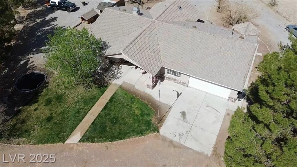 Property Photo:  1540 Labrador Street  NV 89048 