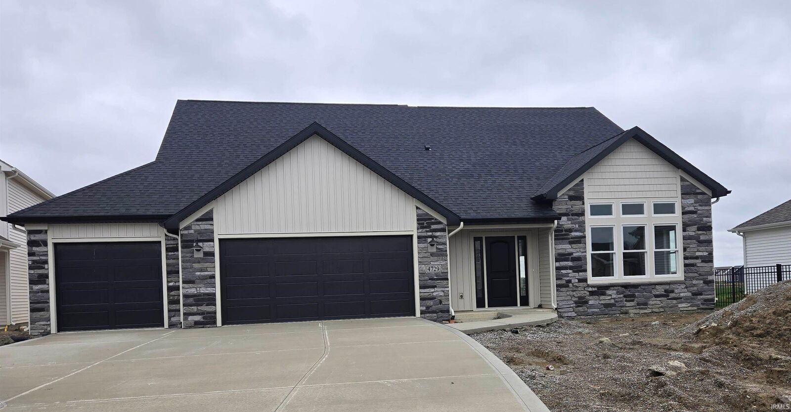 Property Photo:  4729 Whittlebury Drive  IN 46818 