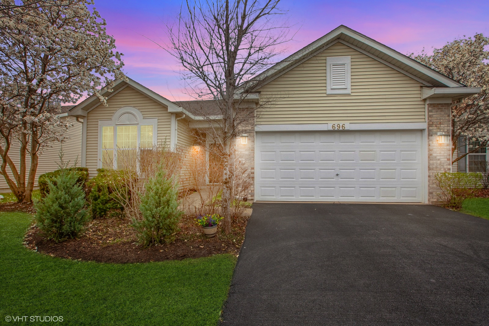 Property Photo:  696 S Wellston Lane  IL 60446 