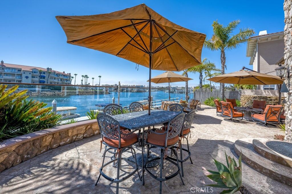 Property Photo:  1566 Twin Tides Place  CA 93035 