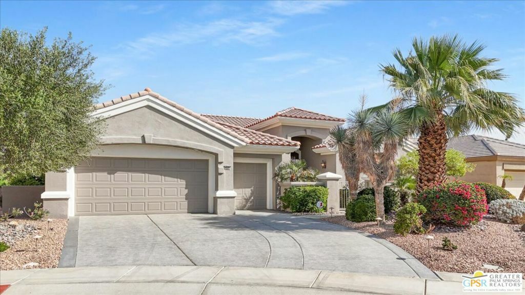 Property Photo:  39262 Gainsborough Circle  CA 92211 