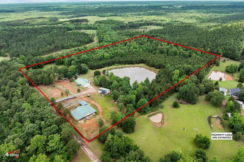 Property Photo: 140 County Road 2242 TX 75638