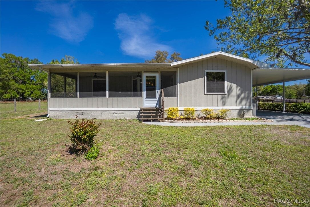 Property Photo:  7523 E Watson Street  FL 34450 