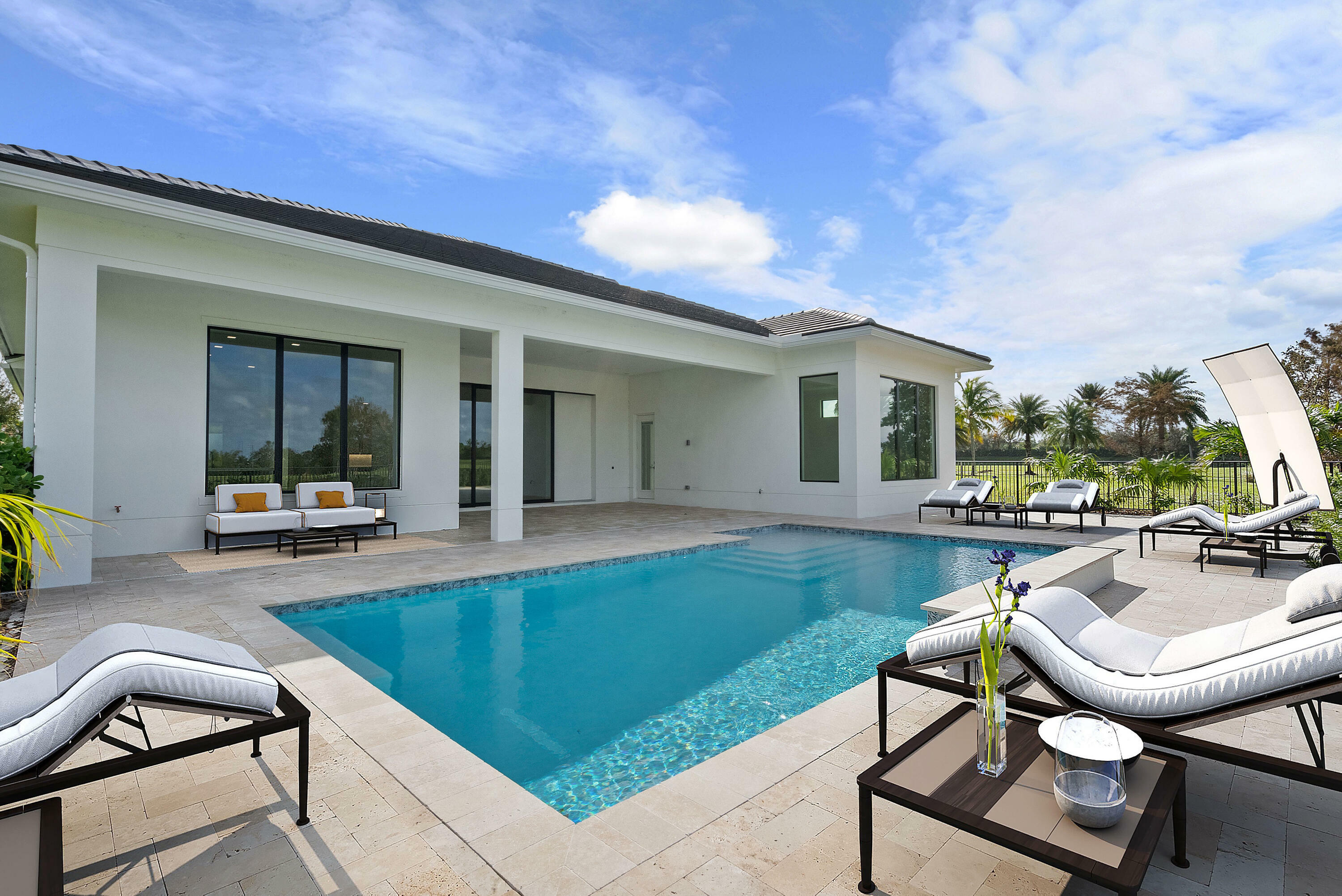 Property Photo: 170 SE Rio Angelica FL 34984