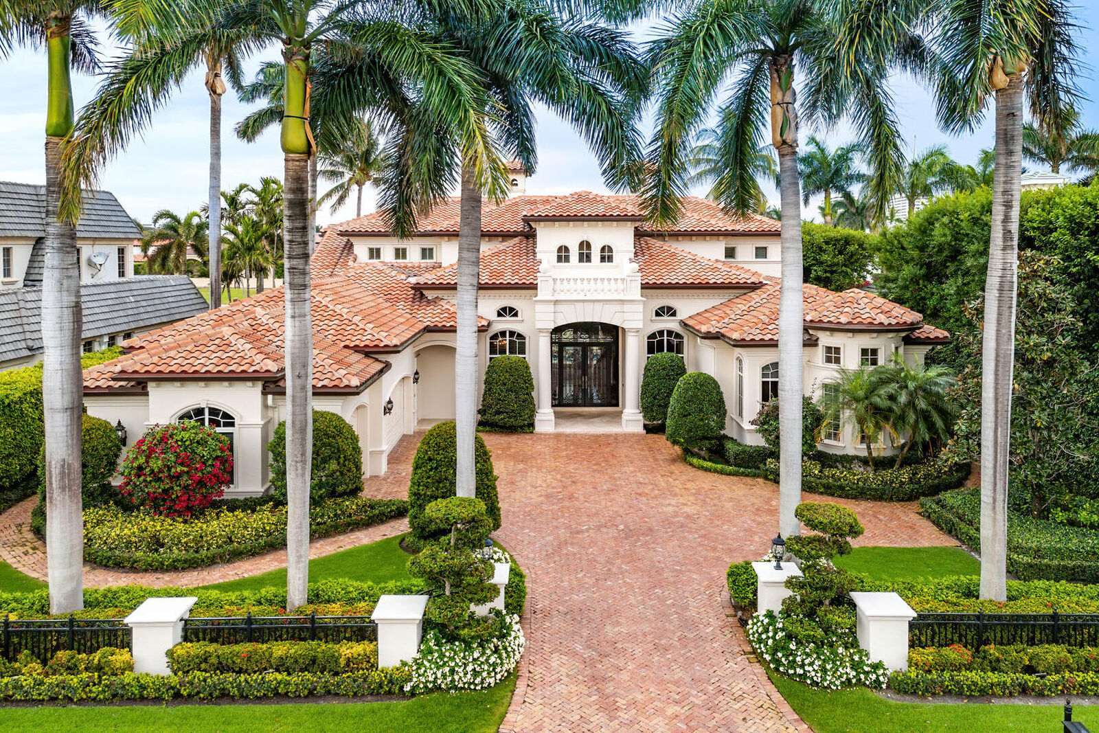 Property Photo: 1560 Sabal Palm Drive FL 33432
