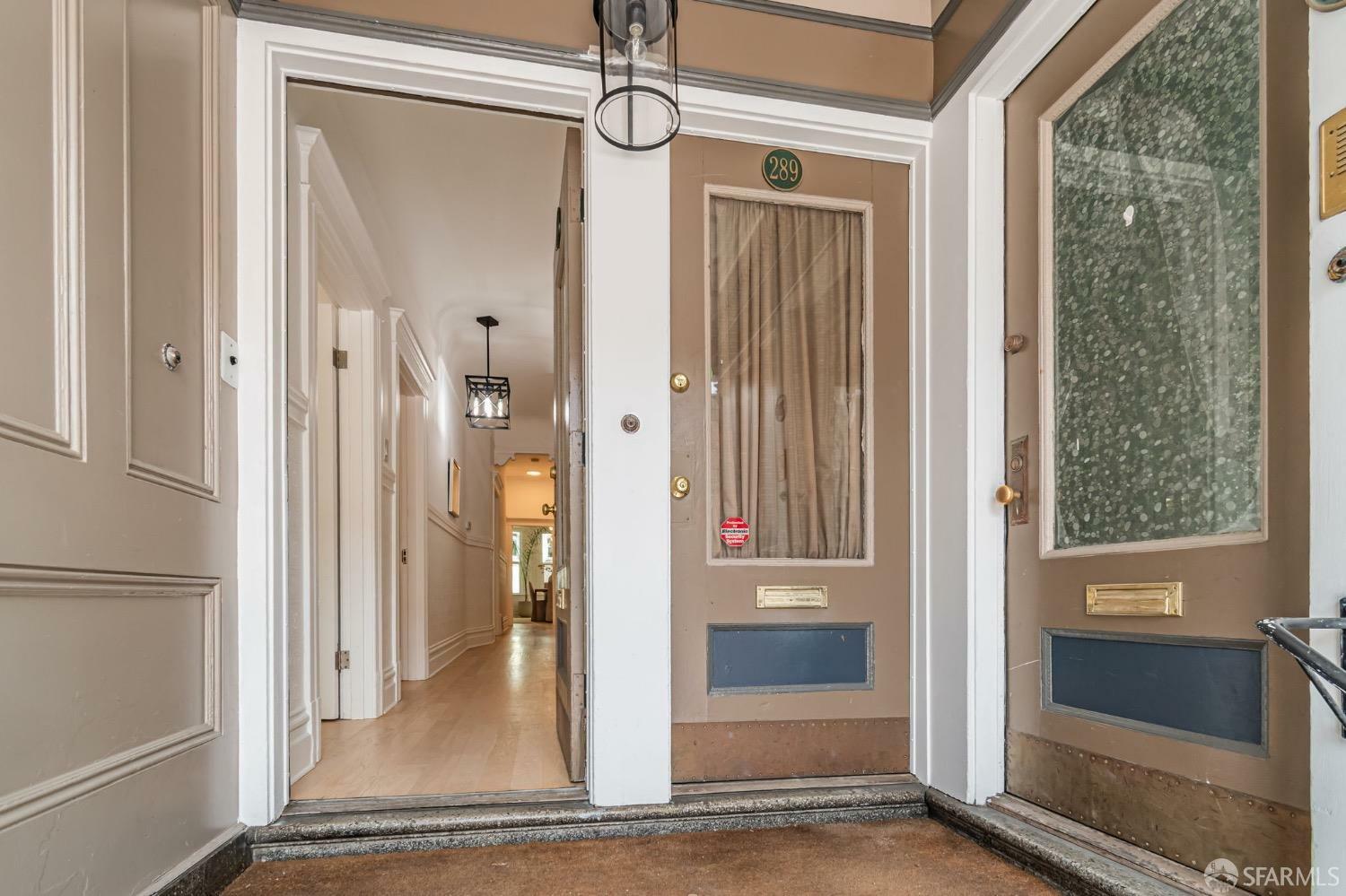 Property Photo: 287 Church Street CA 94114