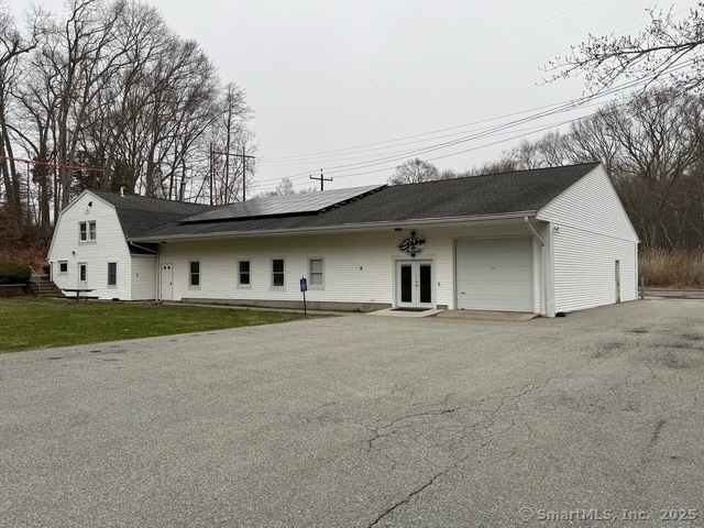 5 Lorenz Industrial Parkway  Ledyard CT 06339 photo