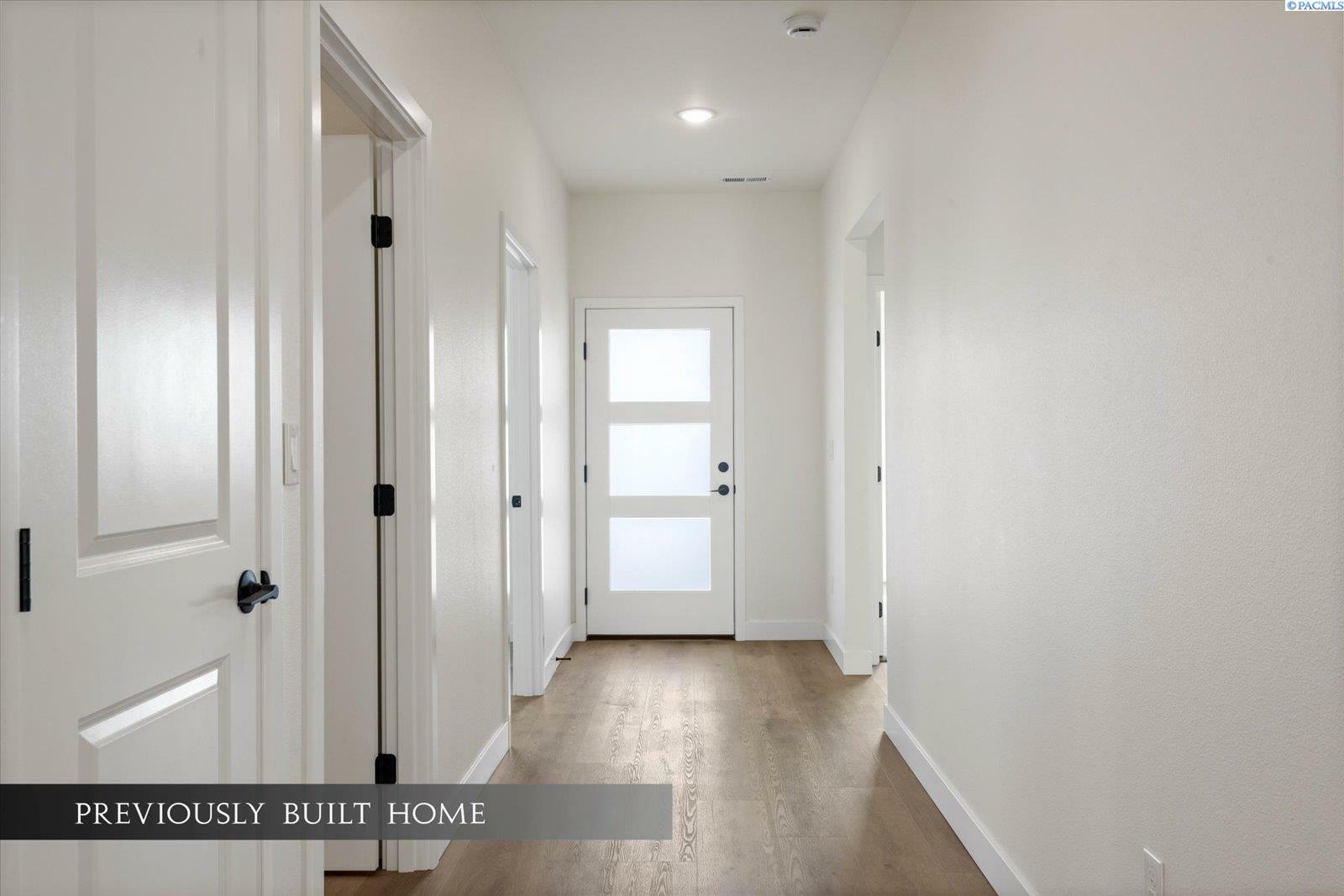 Property Photo:  1121 Fairhaven Loop 6  WA 99352 