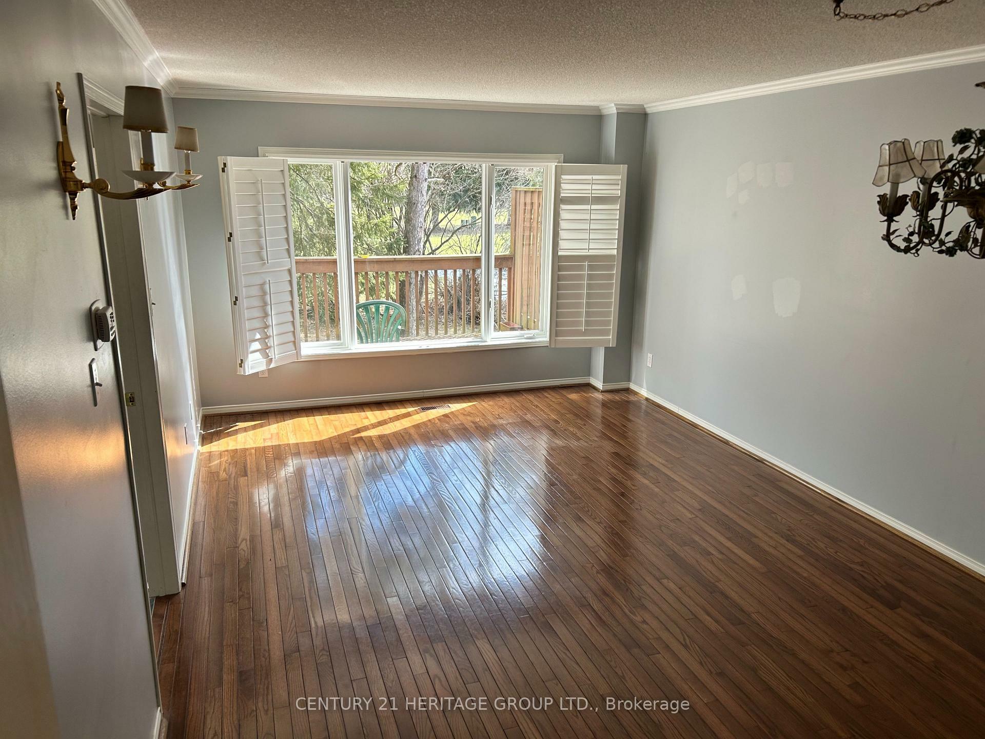 Property Photo: 192 Green Briar Road ON L9R 0L3