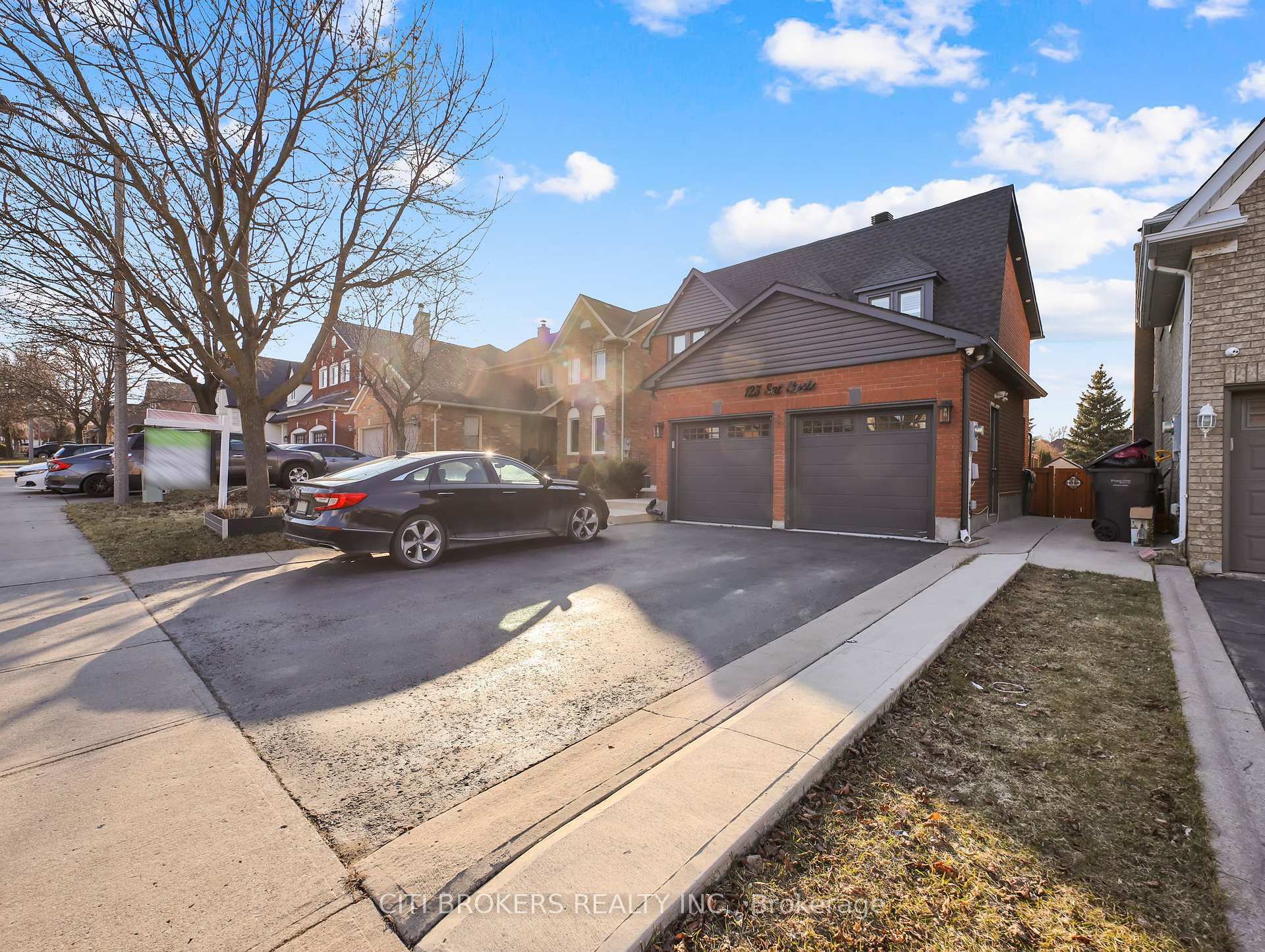 Property Photo: 123 Sal Circle ON L6R 1H5