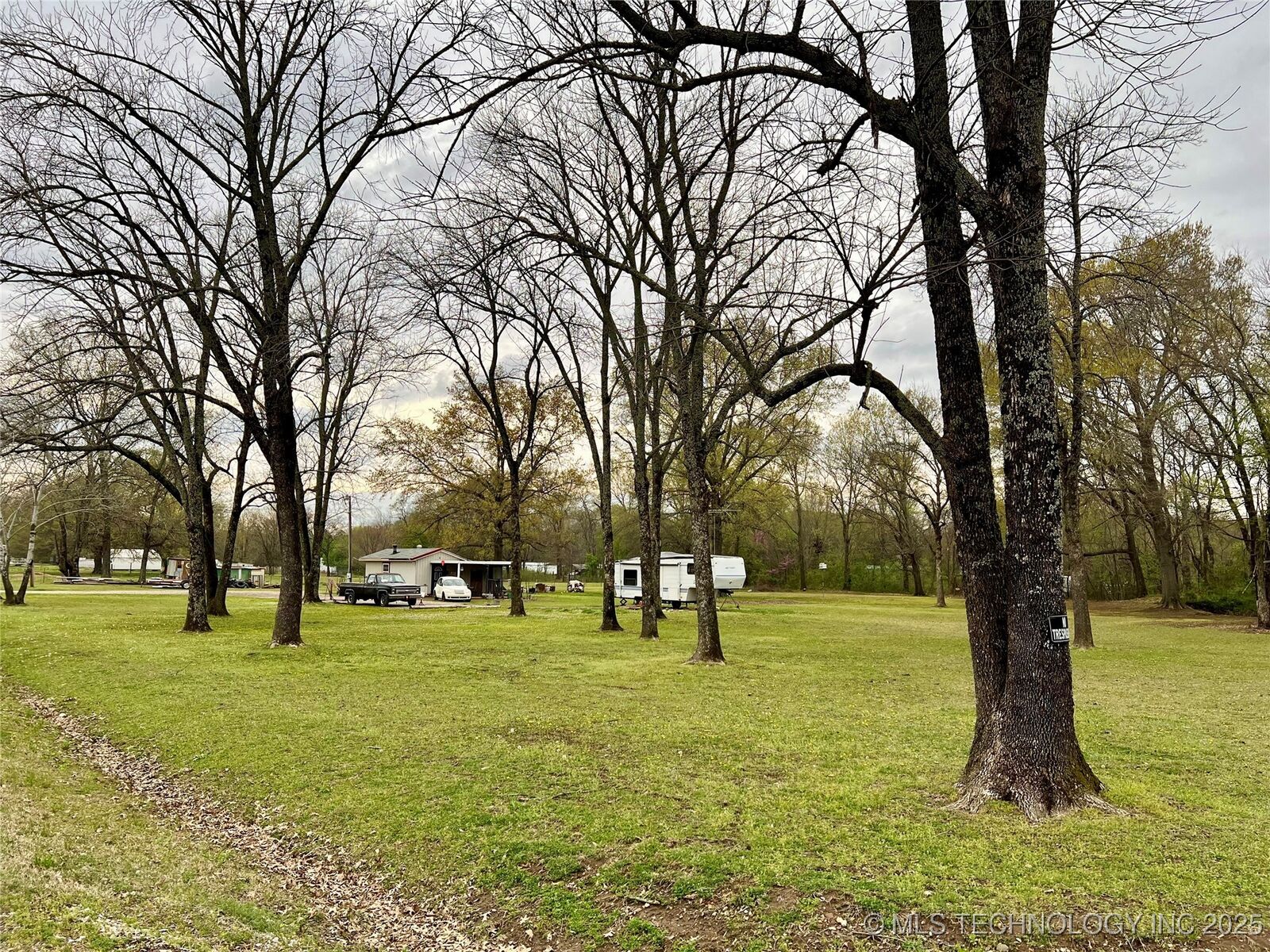 Property Photo: 461149 E 1109 Road OK 74955