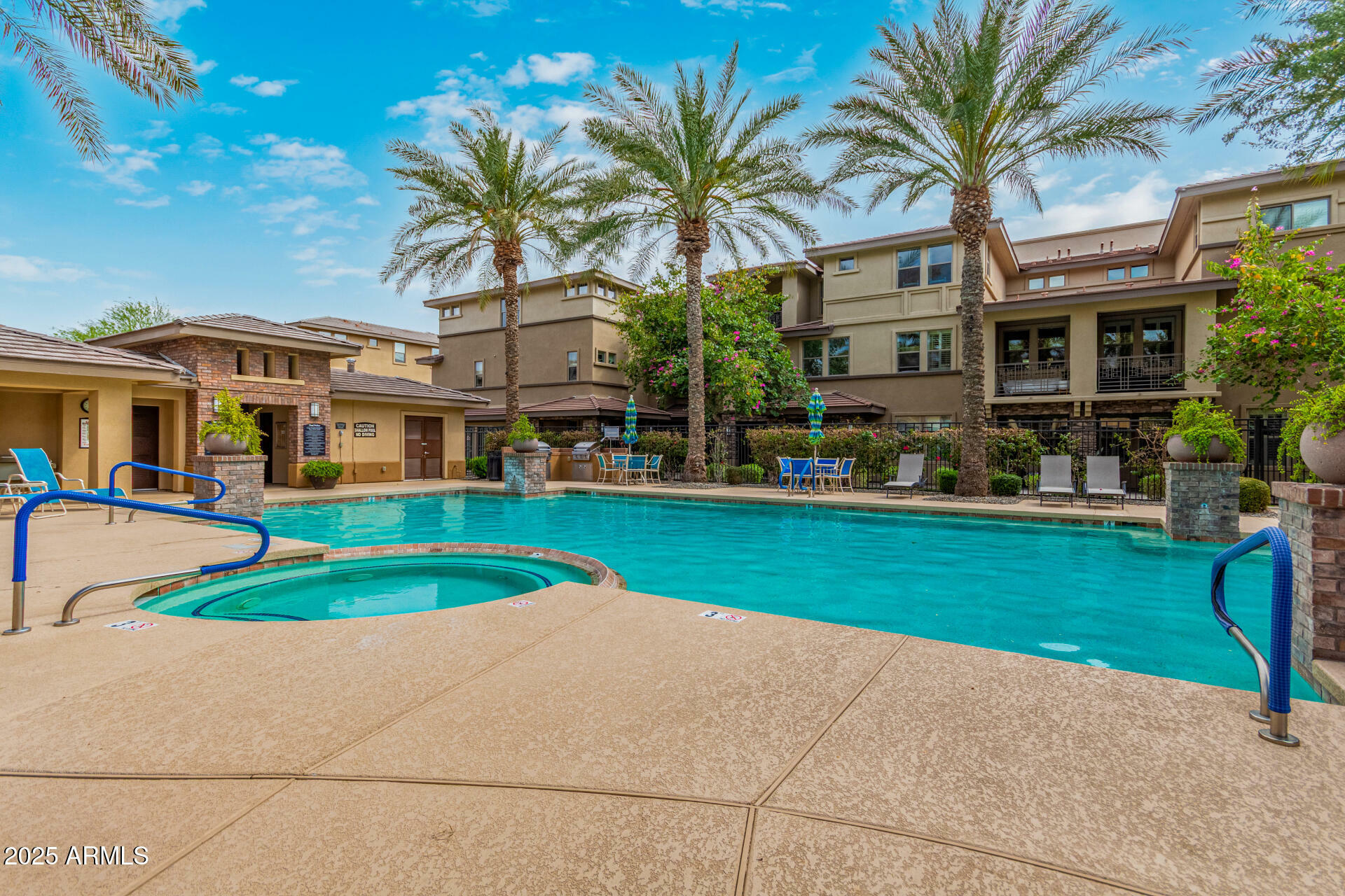 Property Photo: 17850 N 68th Street 1103 AZ 85054