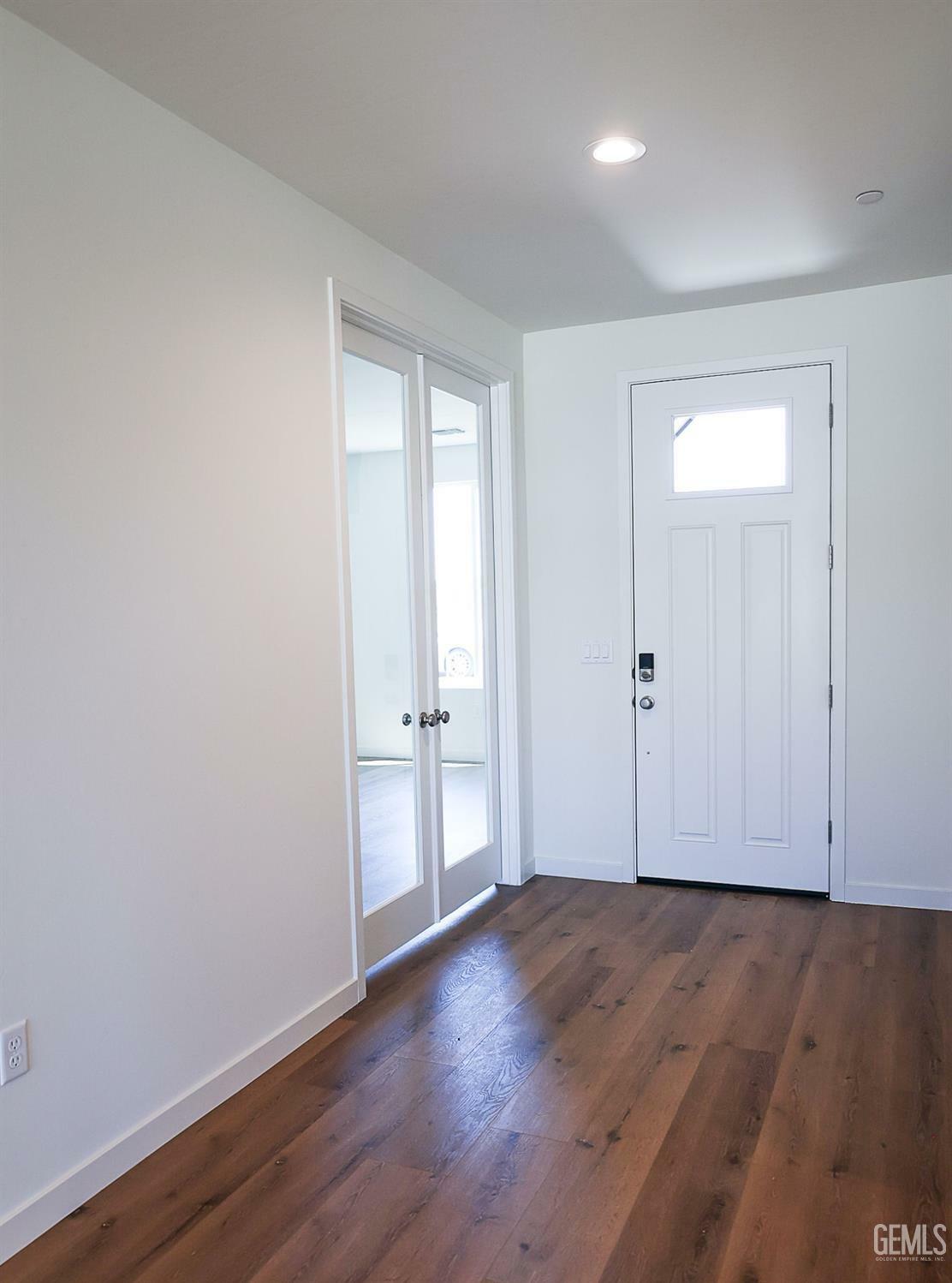 Property Photo:  12708 Graham Court  CA 93311 
