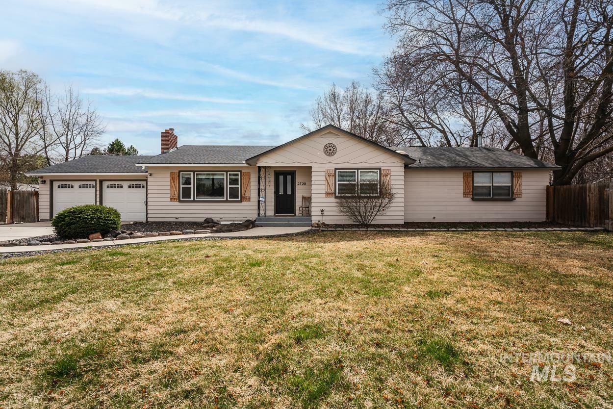 Property Photo: 2720 Hillcrest Ln ID 83605