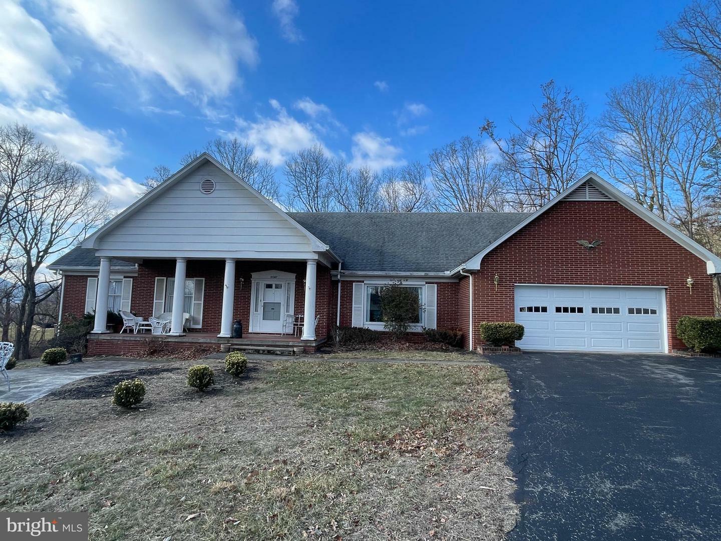Property Photo: 15507 Ivy Court SW MD 21502