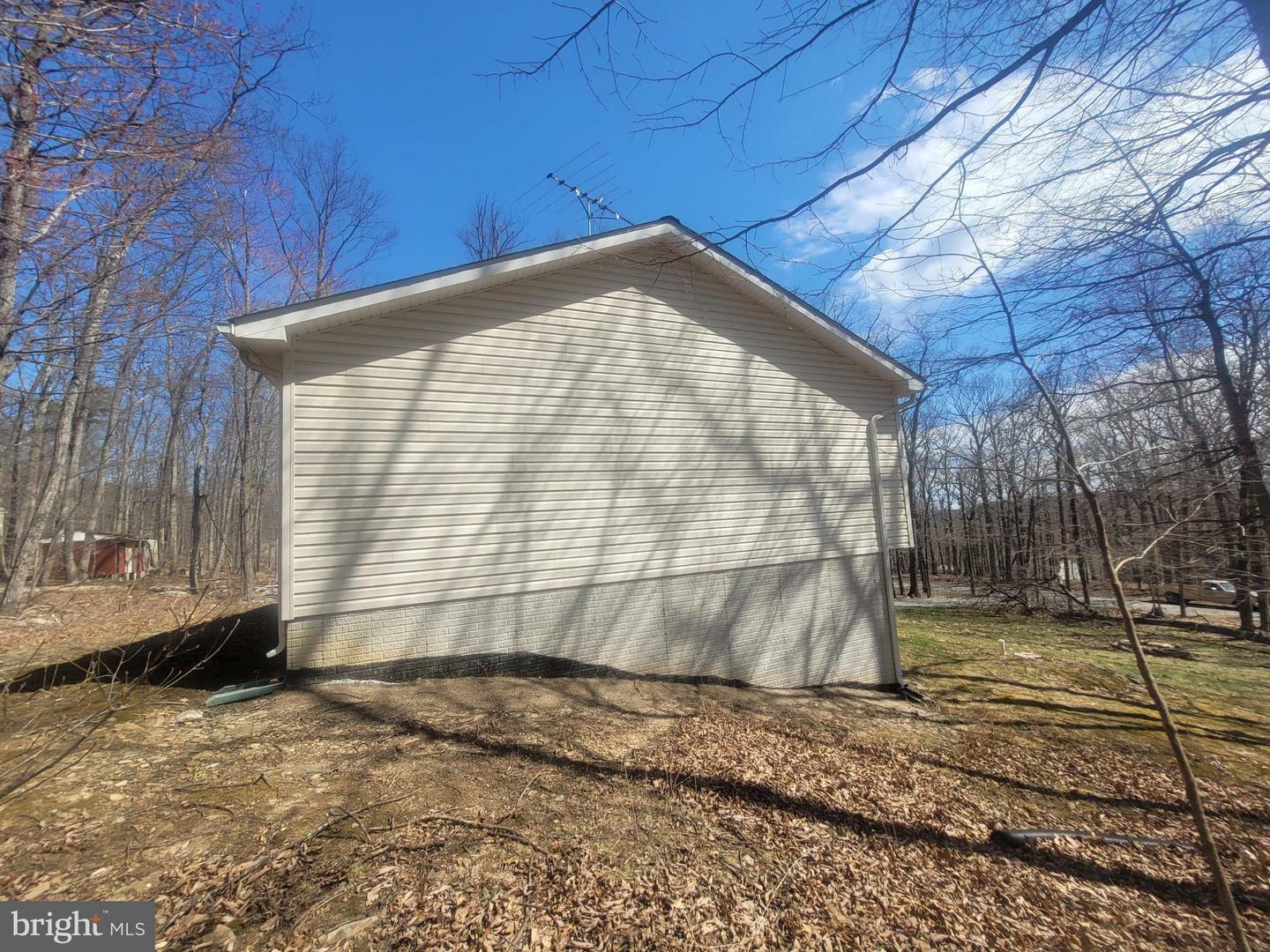 Property Photo: 727 Pheasant Drive VA 22602