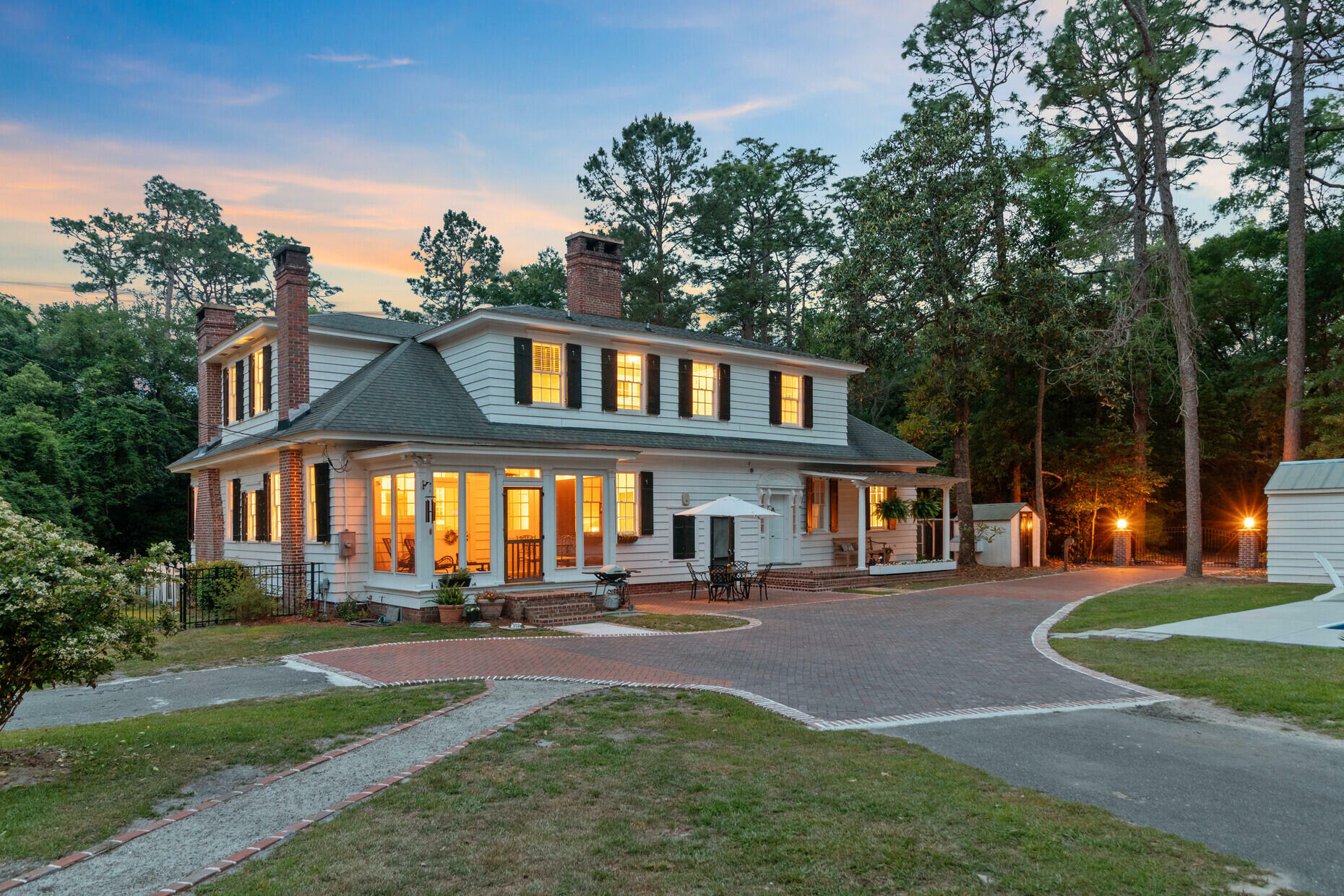 1300 S Main Street  Summerville SC 29483 photo