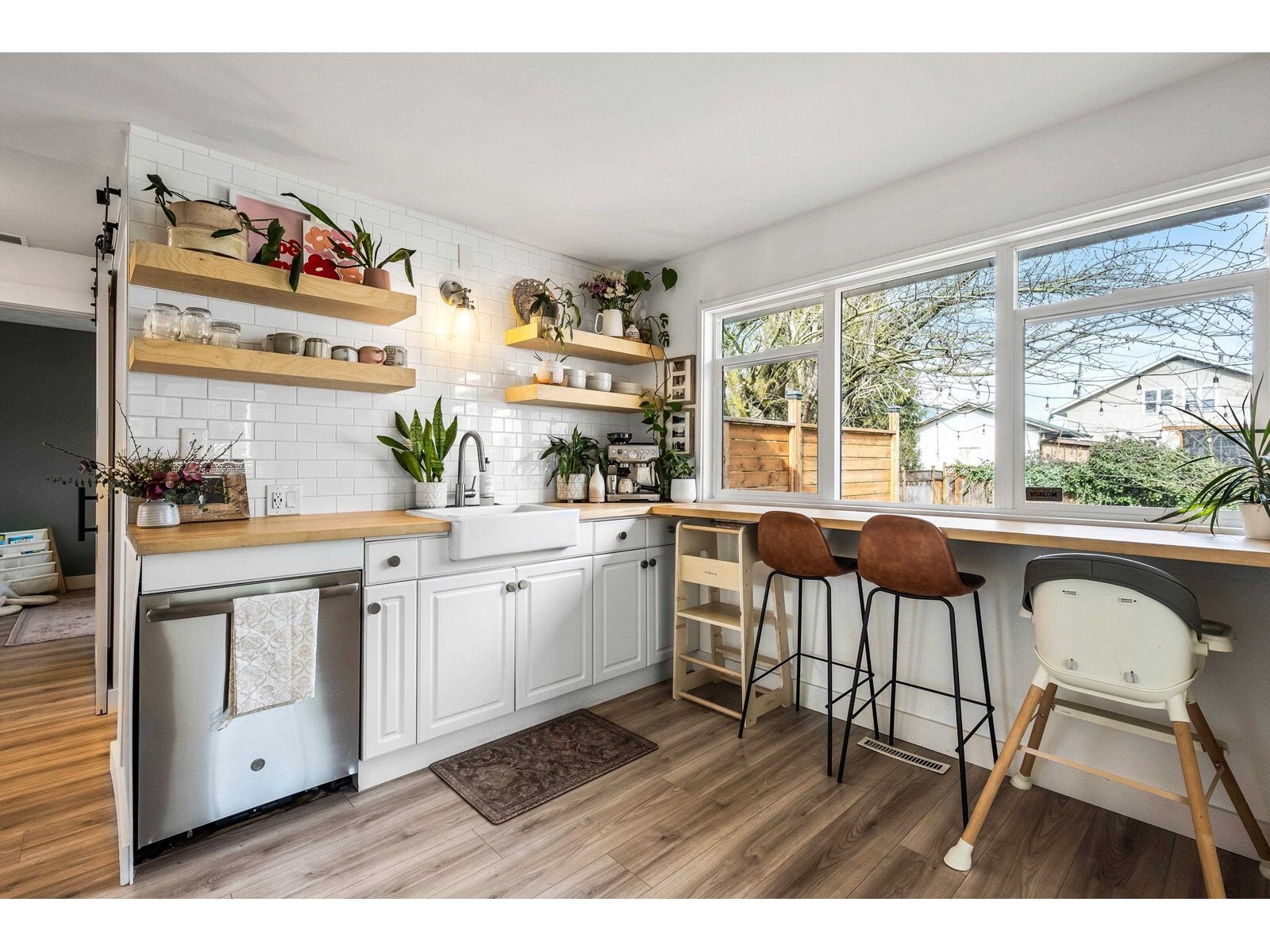 Property Photo:  46657 Cedar Avenue  BC V2P 2H4 