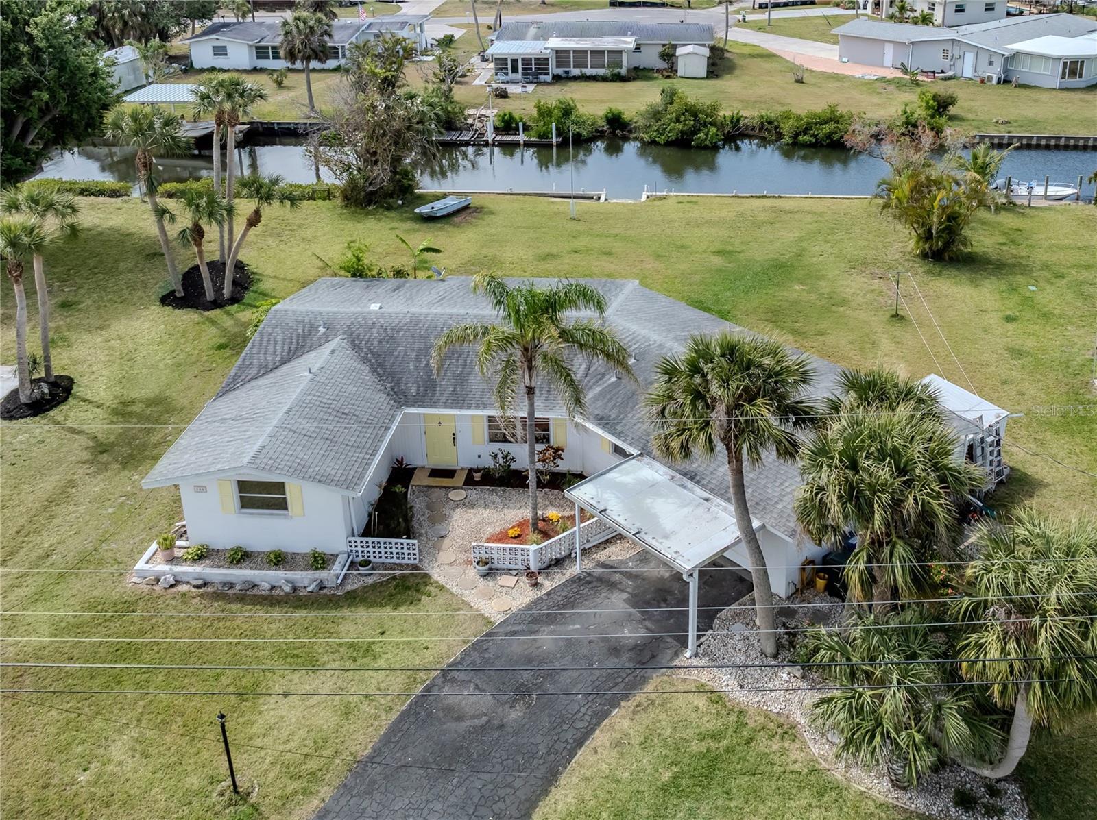 Property Photo: 504 Buena Vista Drive FL 34275