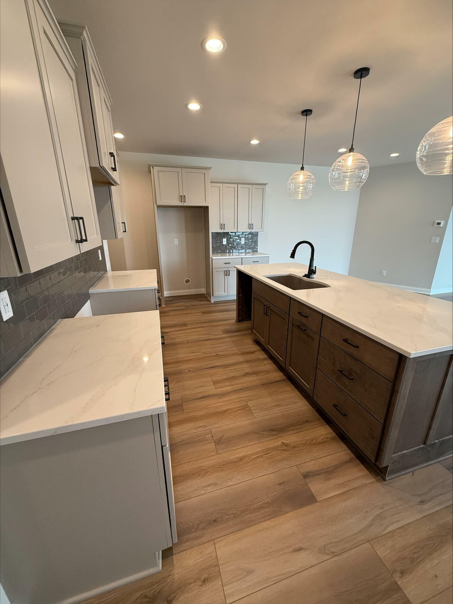 Property Photo: 880 S Verona Cir 27 WI 53024