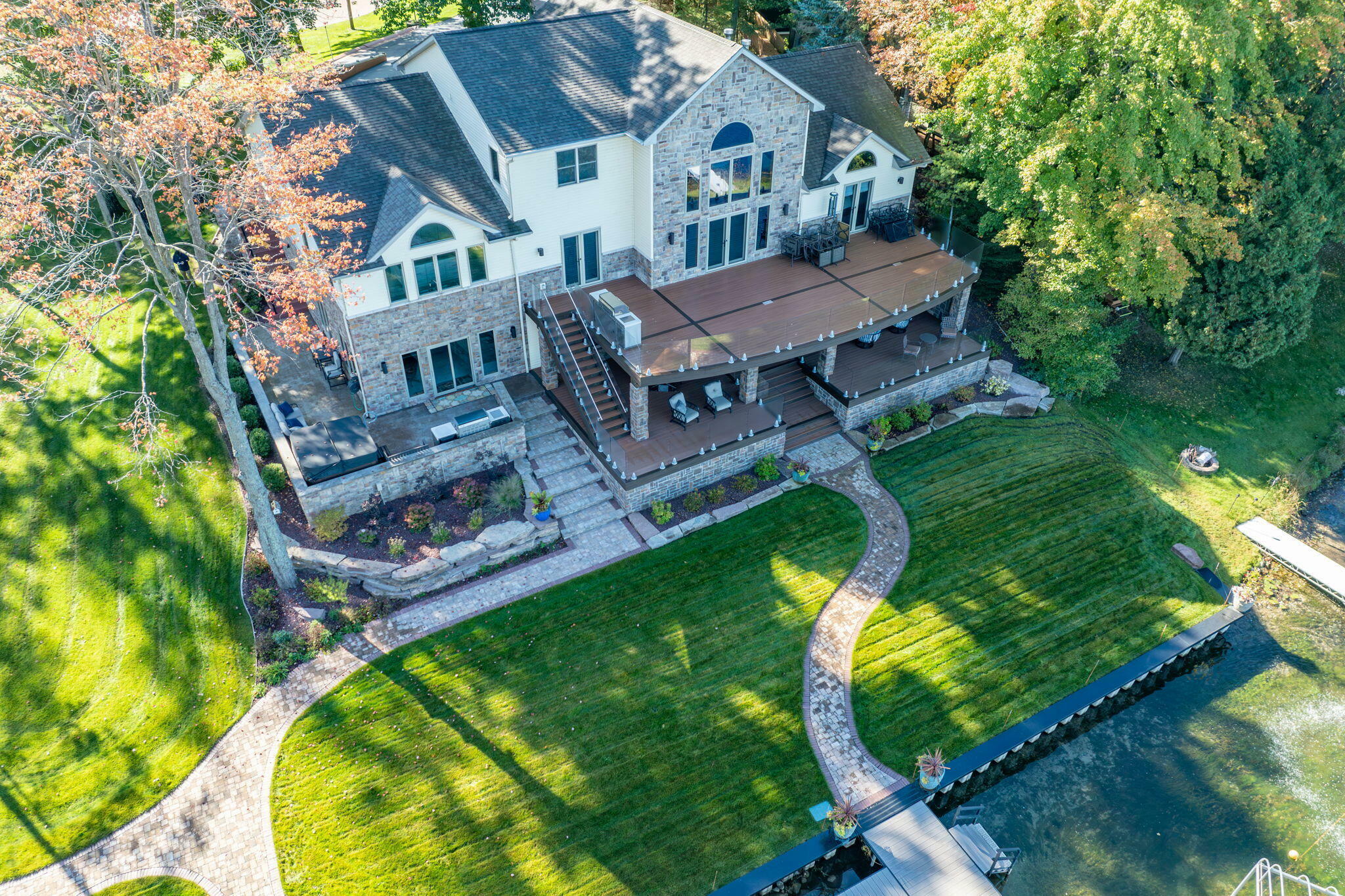 Property Photo: 8366 Lynwood Lane MI 49332