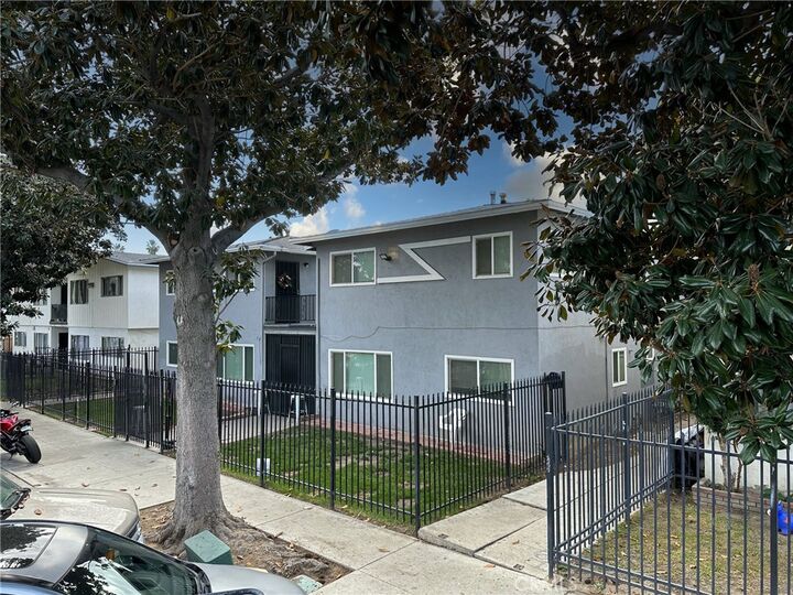 Property Photo:  421 N Rose Street  CA 92805 