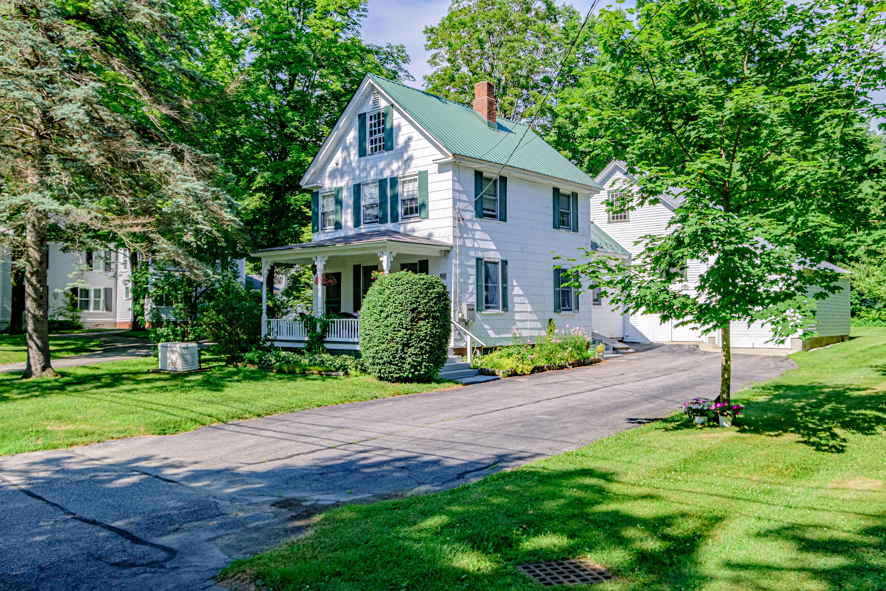 Property Photo: 509 Paris Hill Road ME 04281