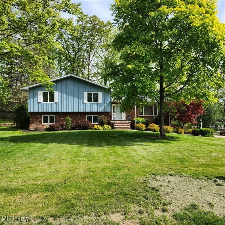 Property Photo: 6715 Westview Drive OH 44141