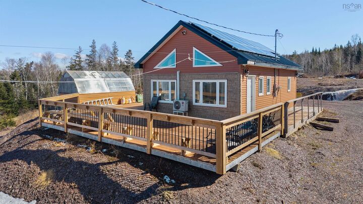 Property Photo: 1524 Highway 215 NS B0N 2R0