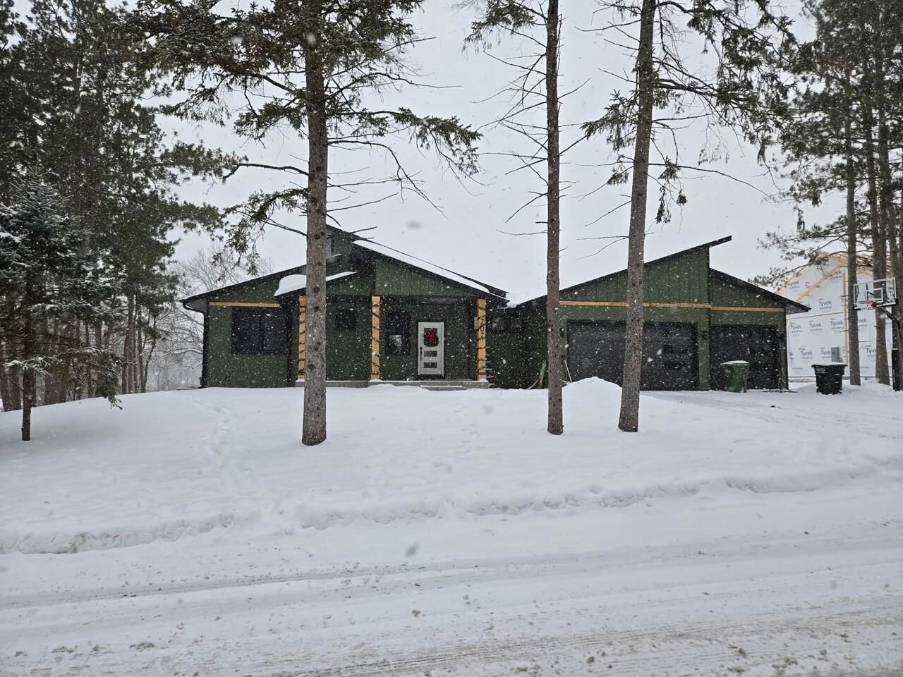 Property Photo: 707 Shryer Avenue W MN 55113