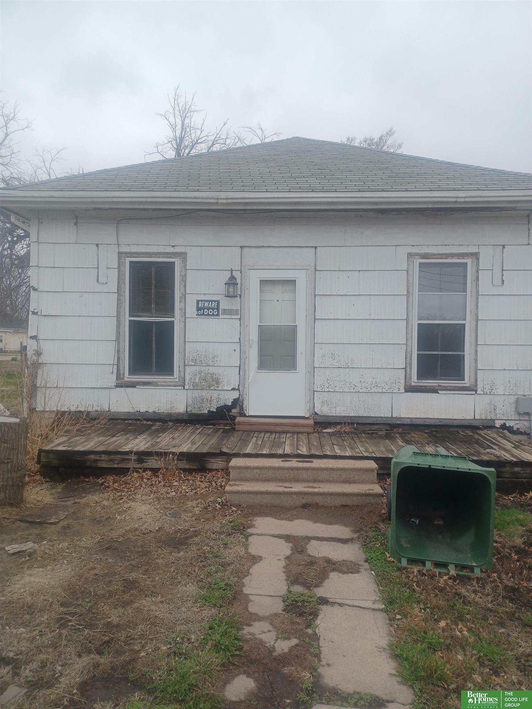 Property Photo: 10621 N 144th Street NE 68462