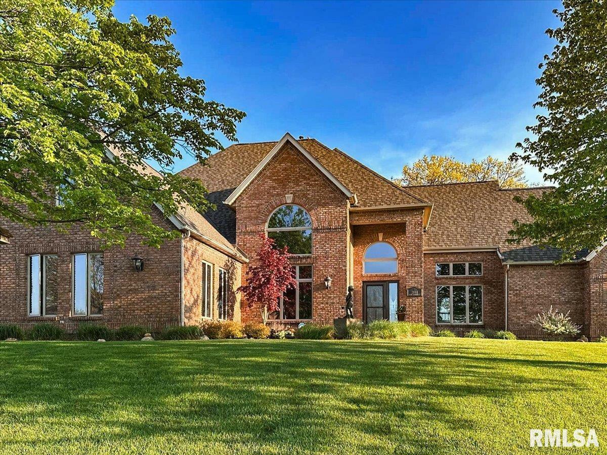 Property Photo: 2844 Saint Andrews Court IL 61738