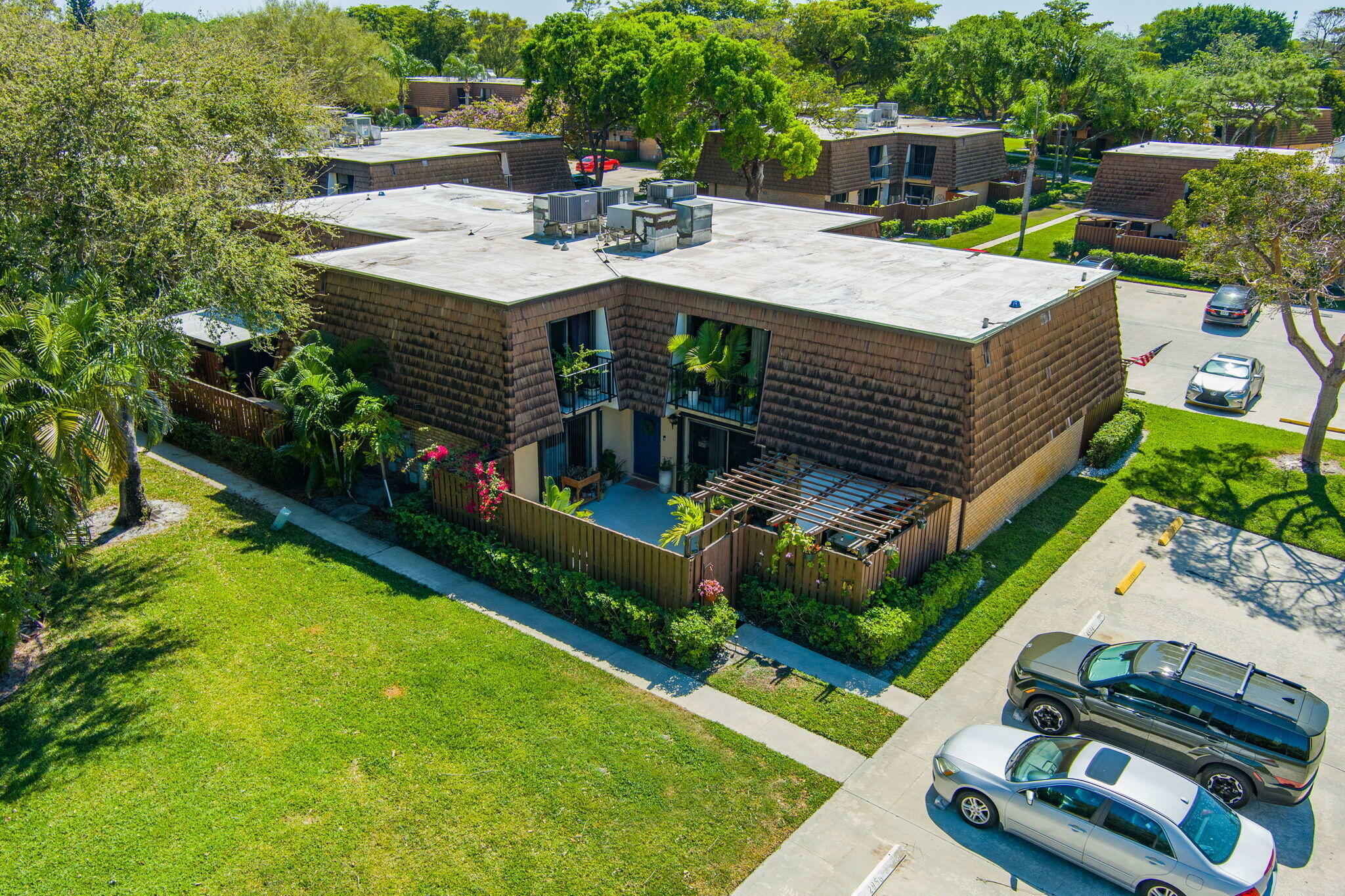 Property Photo: 2414 24th Lane FL 33463