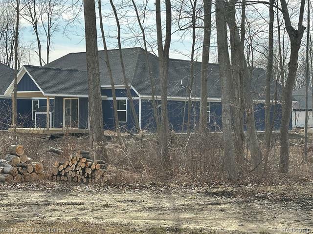 Property Photo: 67830 Ashley Avenue MI 48062