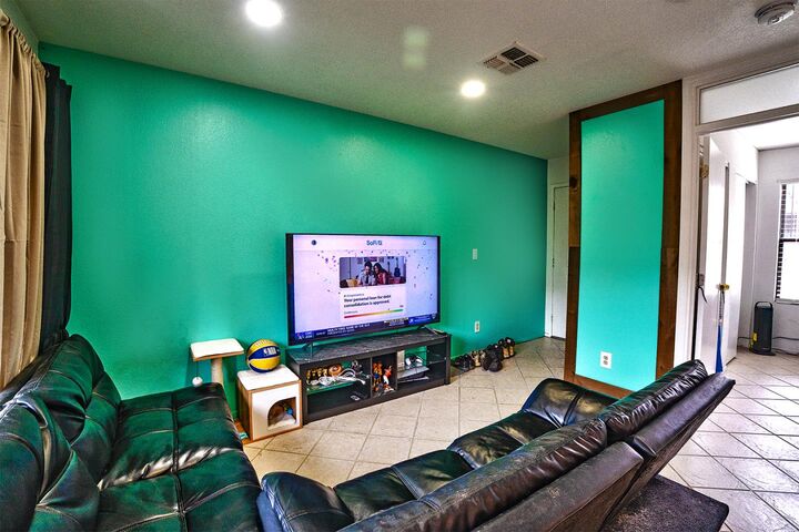 Property Photo: 2905 Niagra Street 168 CA 95382